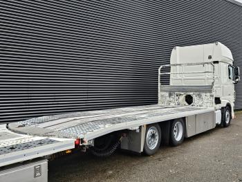 XF 530 6x2 + TRAILER / MACHINE TRANSPORT /